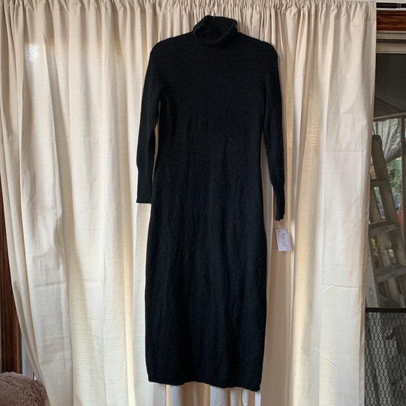 C by Bloomingdale's Turtleneck Cashmere Midi Dress XS SM, MED, XL XXL PRICE FIRM - Picture 3 of 9